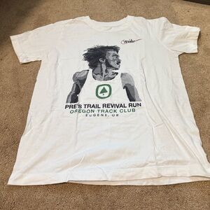 NWOT Nike Pre’s trail shirt kids size large